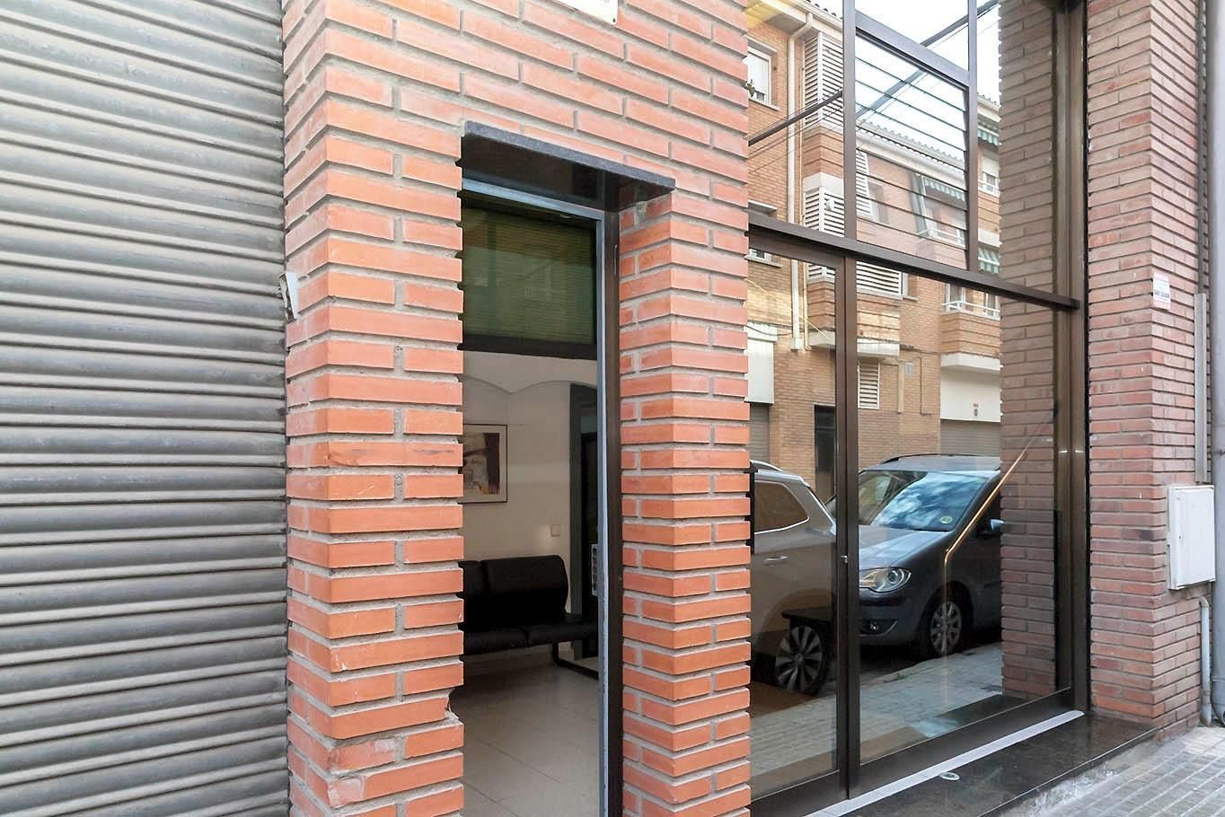 Industrial buildings for sale in  DOS DE MAIG, 51, Centre