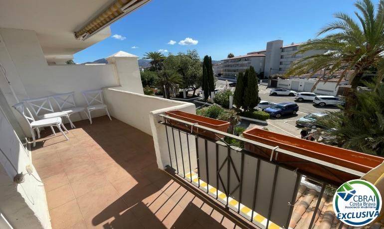 Exterior view of Apartment for sale in Roses  with Heating, Private garden and Furnished