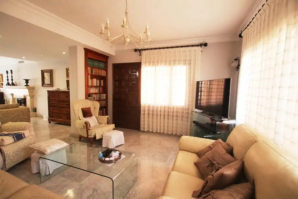 Sala de estar de Casa o chalet en venta en Jerez de la Frontera con Aire acondicionado, Jardín privado y Terraza