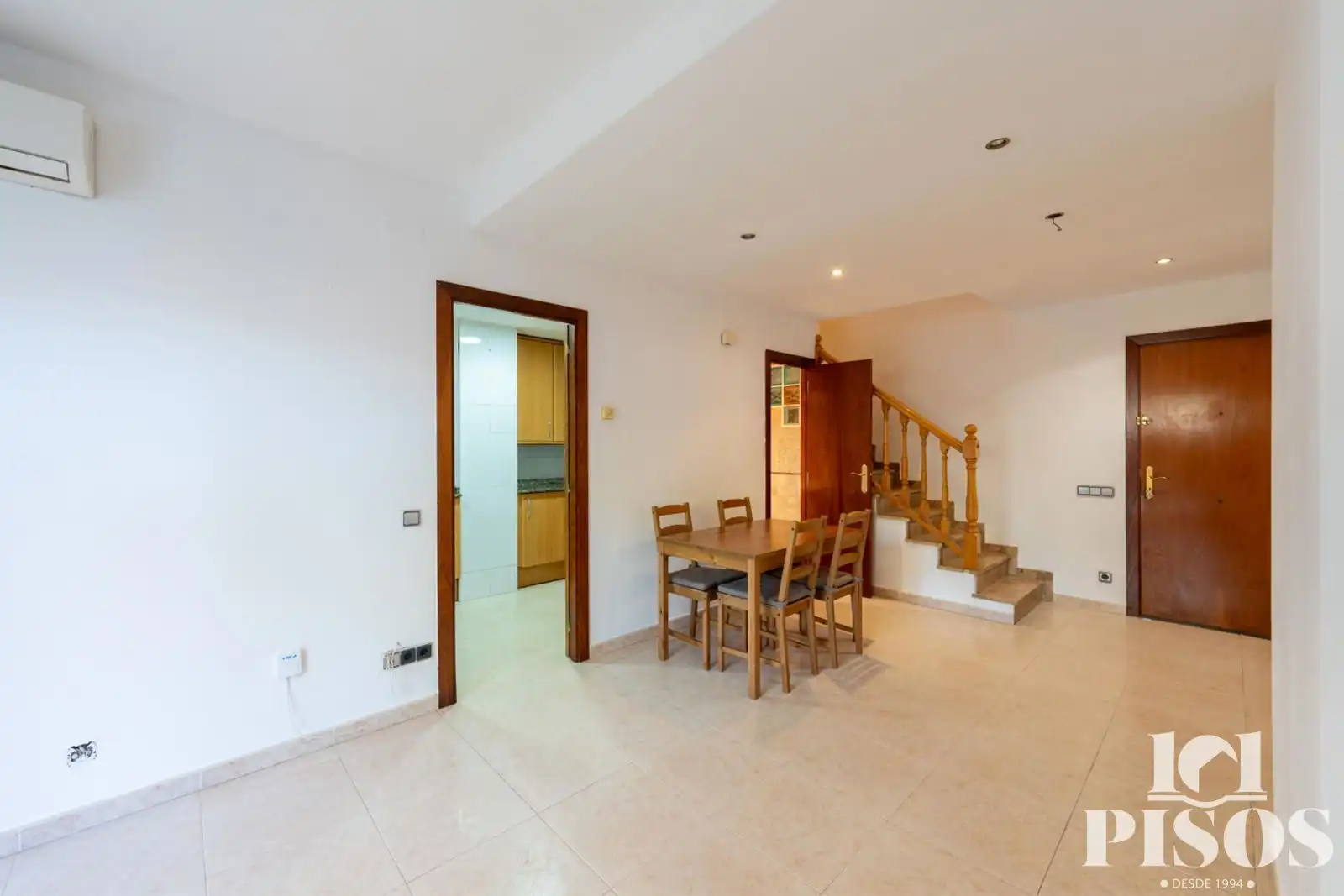 Duplexes for sale in Rubí  with Air Conditioner, Heating and Terrace