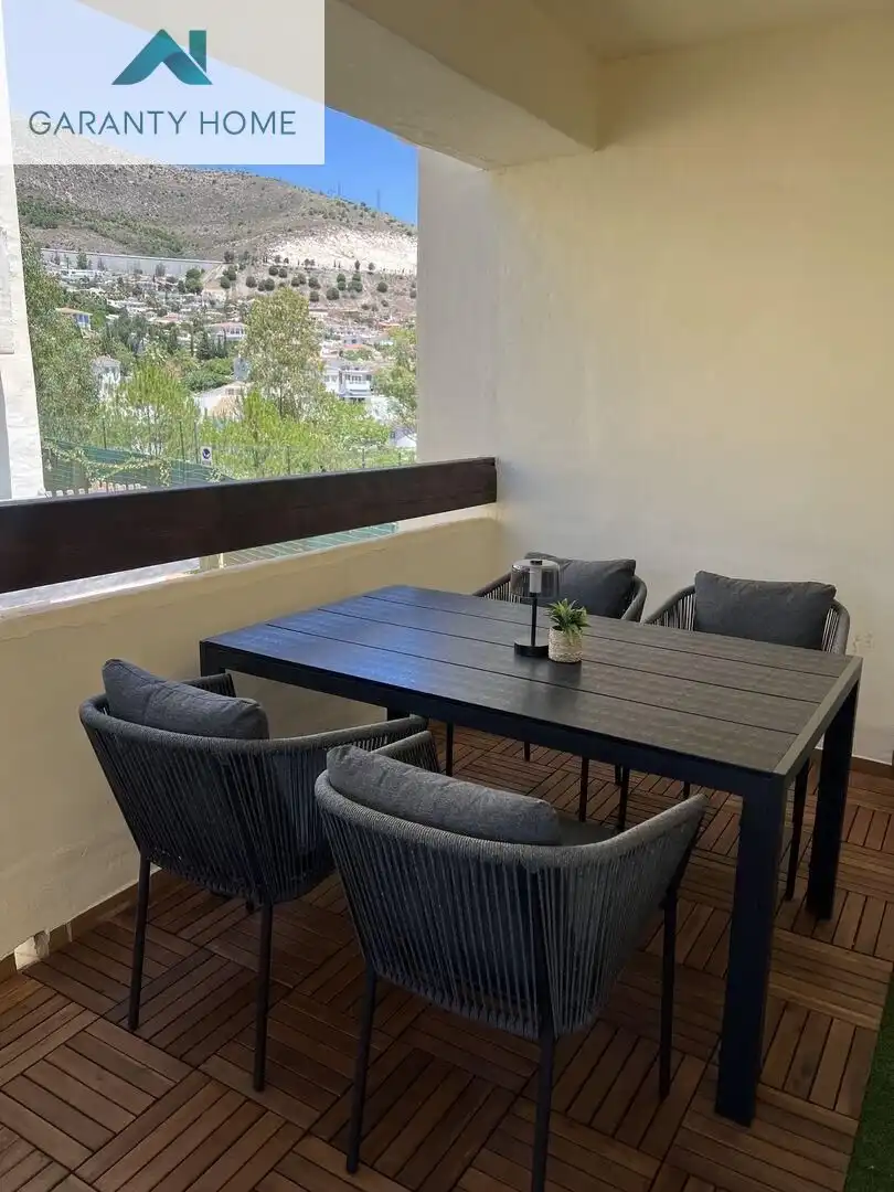 Terrasse von Wohnung zur Miete in Benalmádena mit Klimaanlage, Privatgarten und Terrasse