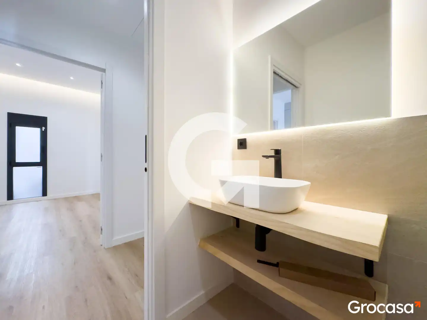 Baño de Piso en venta en Barcelona con Aire acondicionado, Calefacción y Horno
