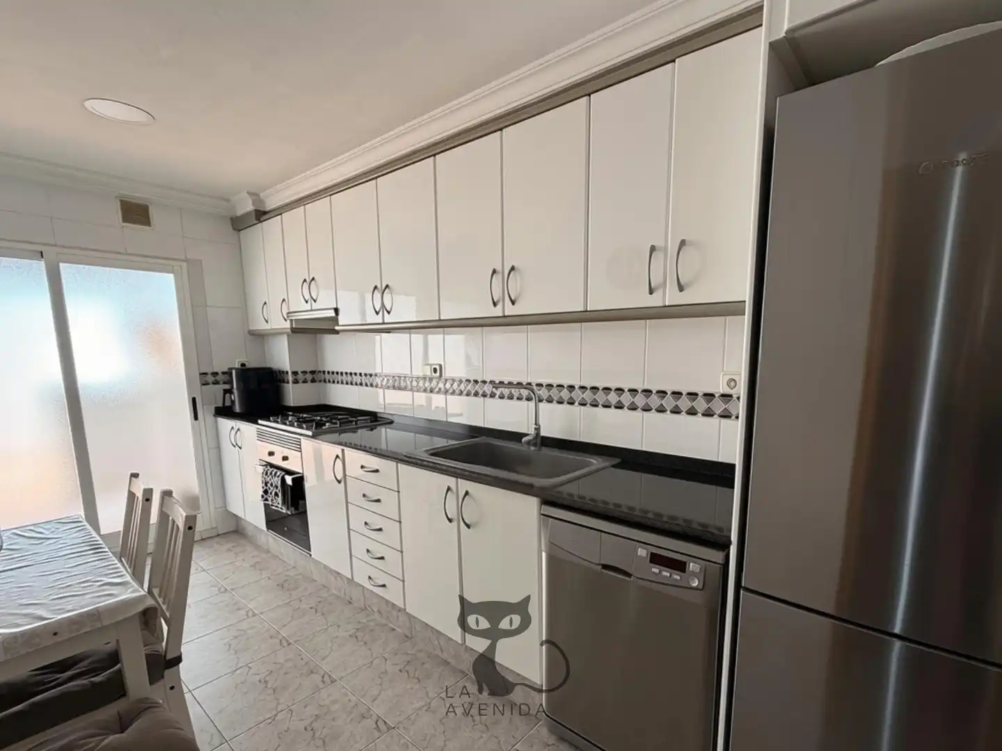 Küche von Wohnungen zum Verkauf in Valencia mit Klimaanlage, Terrasse und Balkon