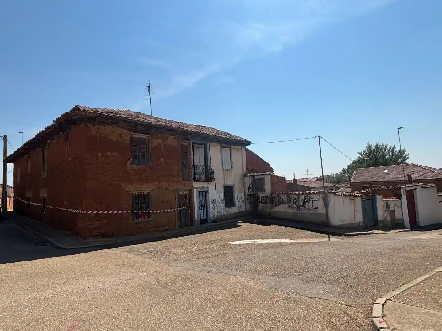 Vista exterior de Local en venta en Valdevimbre, León