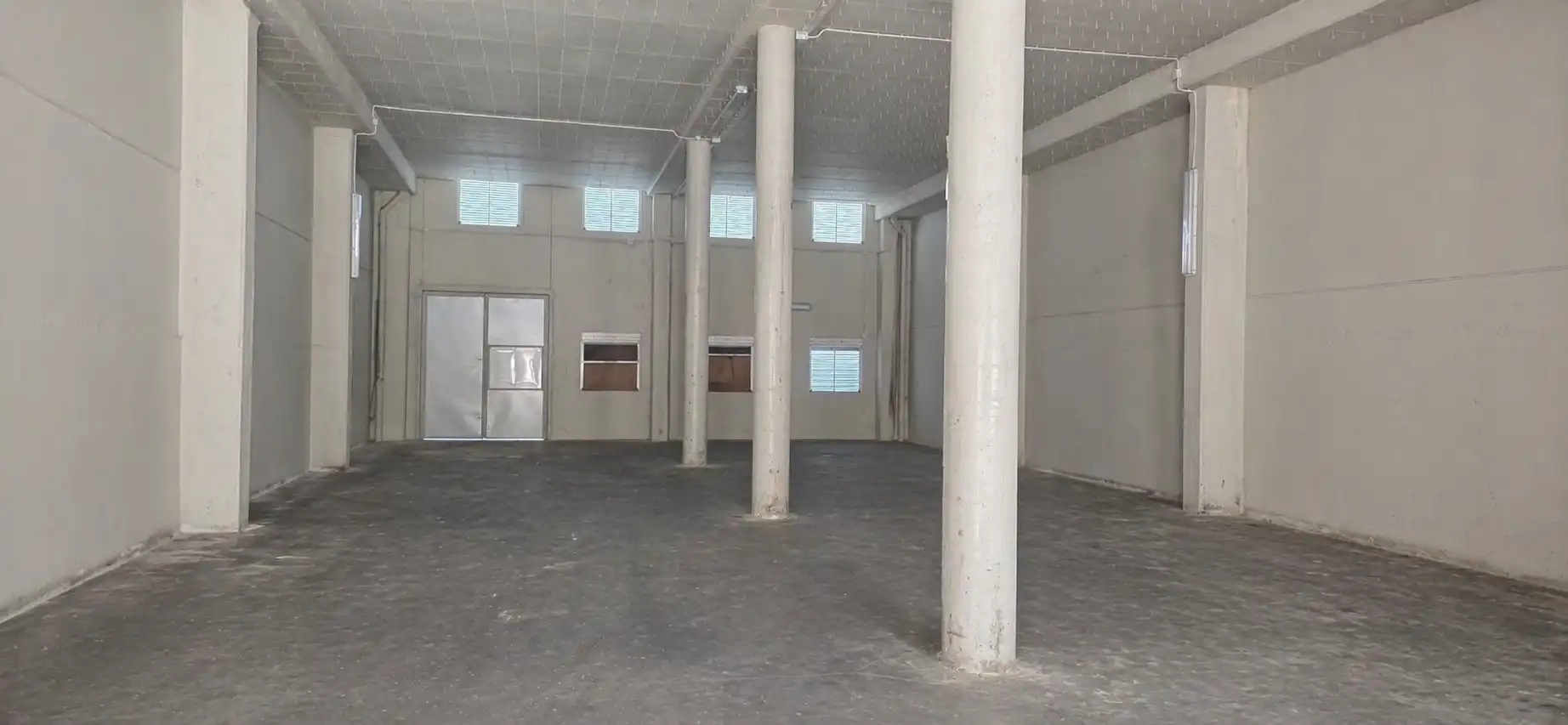 Fabrikhallen zur Miete in Guijuelo
