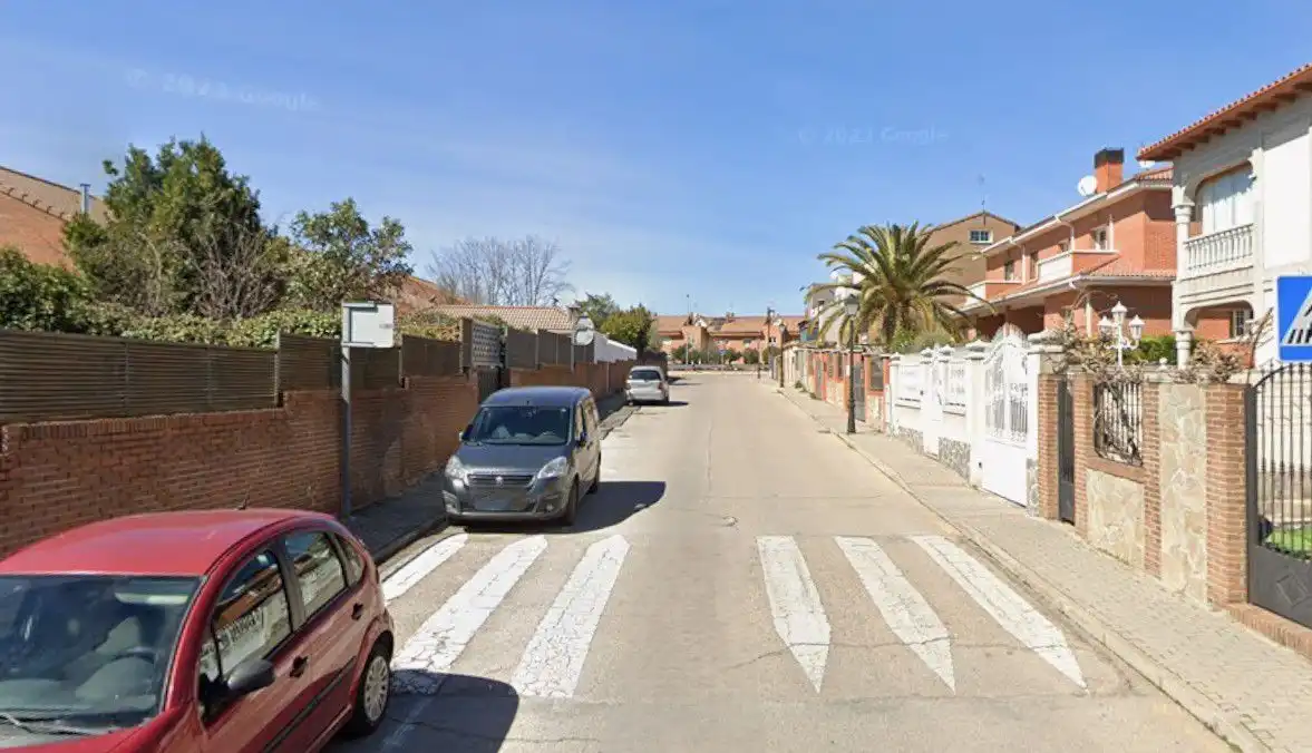 Vista exterior de Casa o chalet en venta en Camarma de Esteruelas con Terraza
