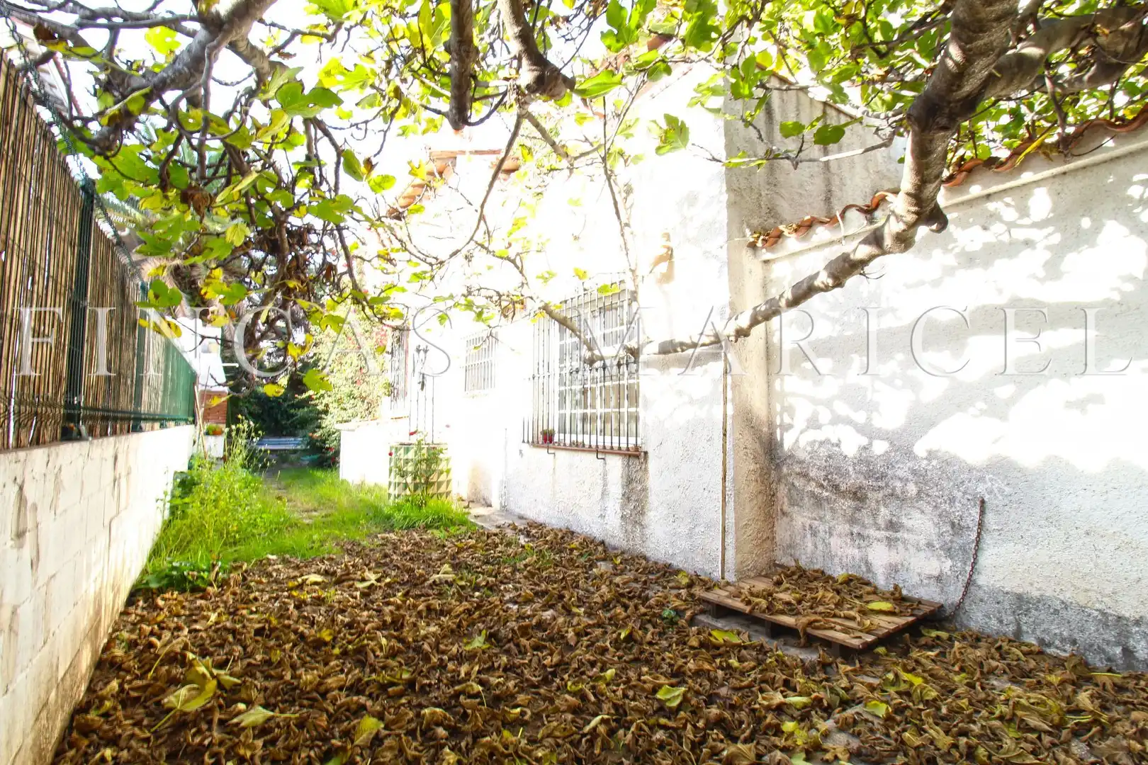 Vista exterior de Casa o xalet en venda en Sitges amb Aire condicionat, Calefacció i Jardí privat