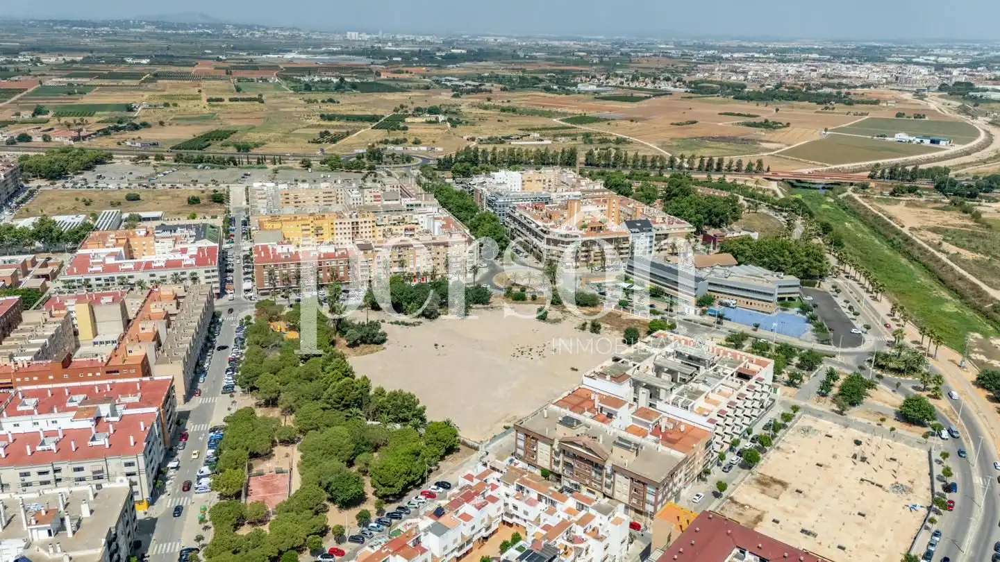 Vista exterior de Casa o chalet en venta en Valencia con Jardín privado y Terraza