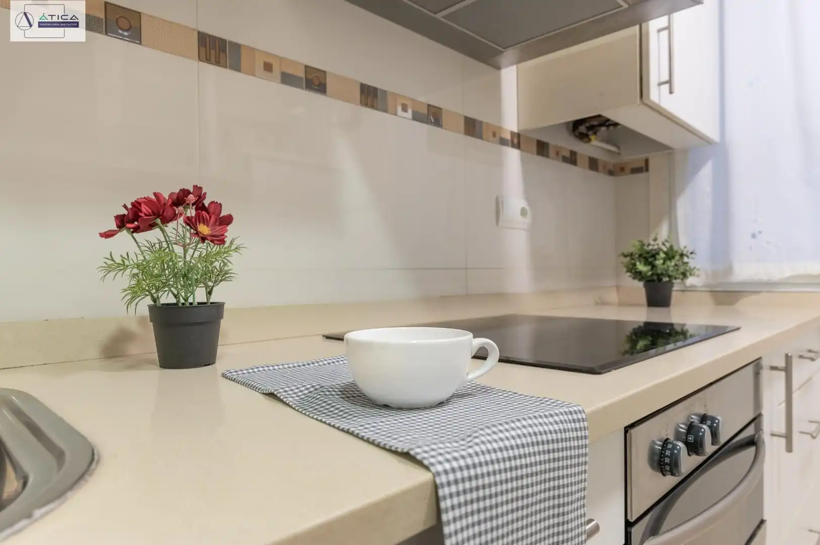 Cocina de Piso de alquiler en Santander con Calefacción y Amueblado