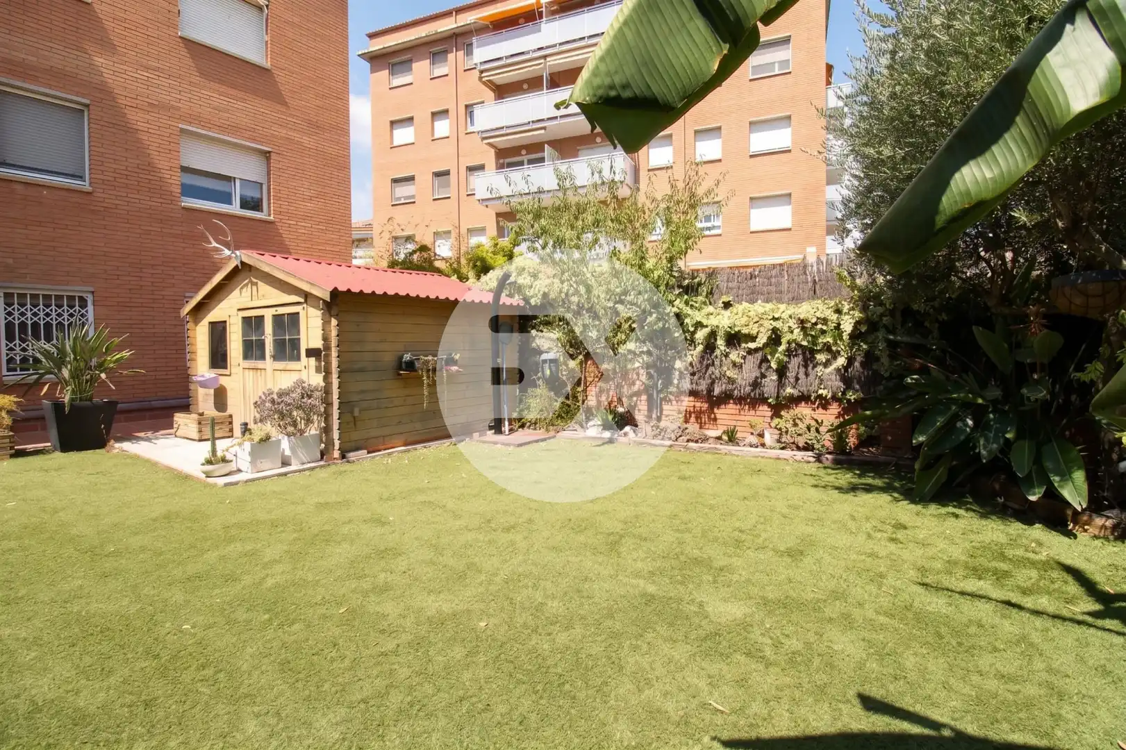 Jardí de Planta baixa en venda en Castelldefels amb Jardí privat i Parquet