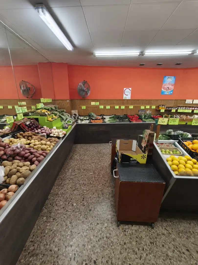 Local comercial en venta en La Bordeta, imagen 4