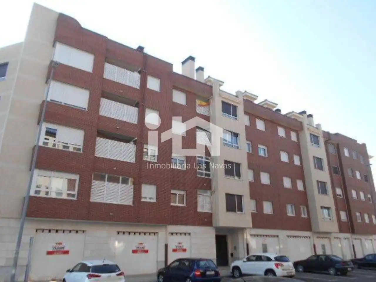 Vista exterior de Pis en venda en Ávila amb Calefacció, Traster i Piscina comunitària
