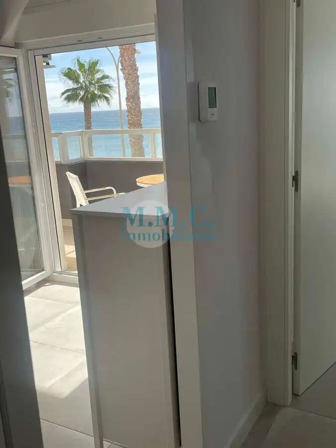 Wohnung zur Miete in Roquetas de Mar mit Klimaanlage, Terrasse und Möbliert