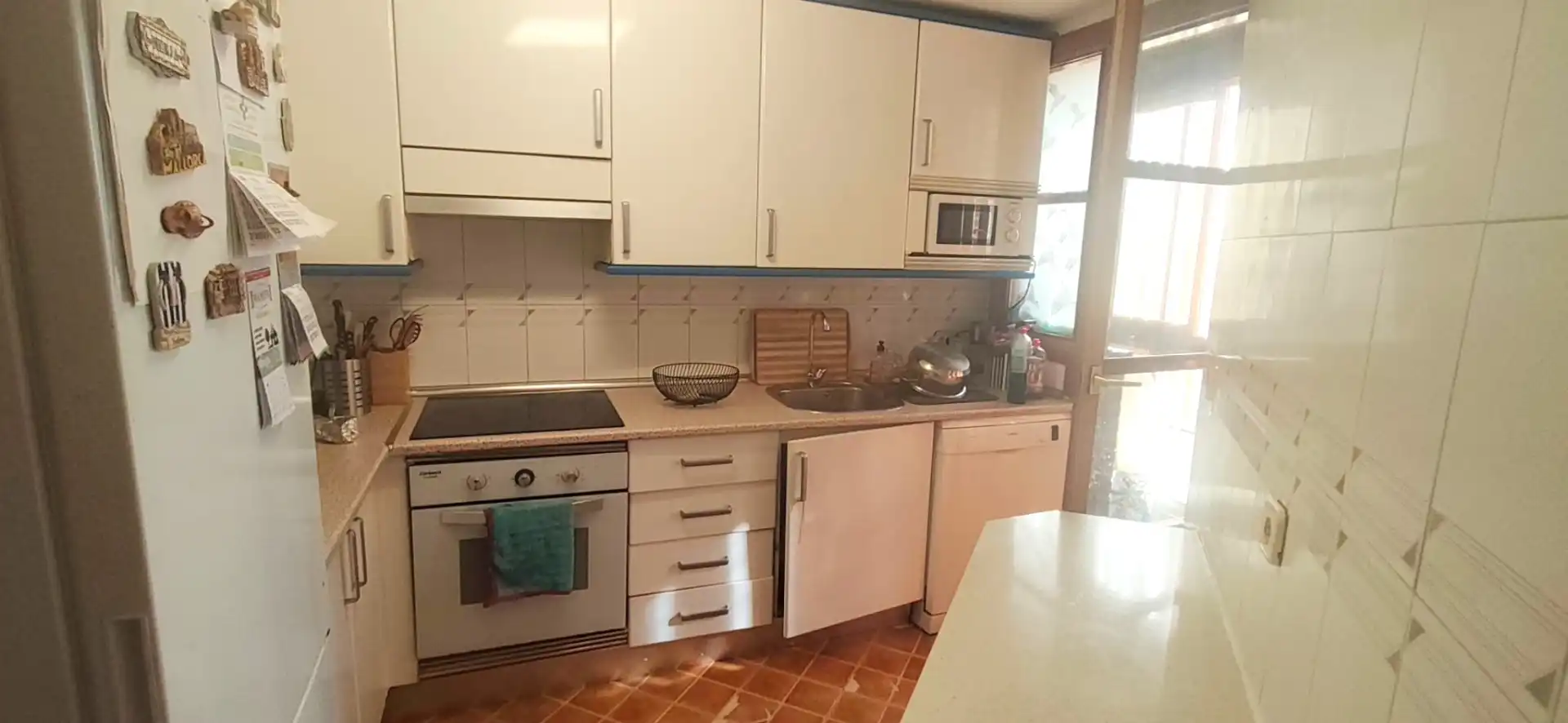 Kitchen of Flat for sale in Móstoles  with Air Conditioner, Heating and Parquet flooring