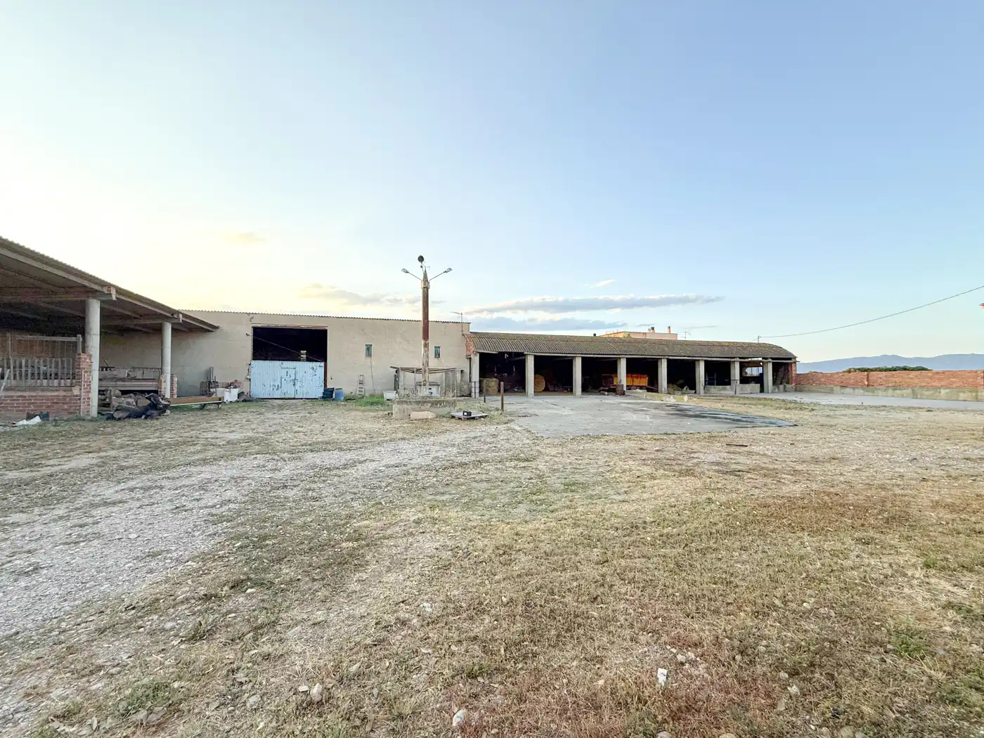 Vista exterior de Finca rústica en venda en Riumors amb Jardí privat i Balcó