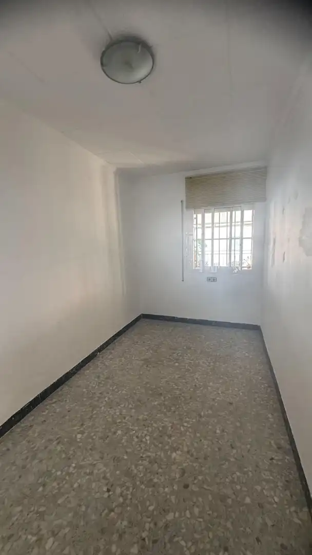 Dormitori de Casa o xalet en venda en Montcada i Reixac