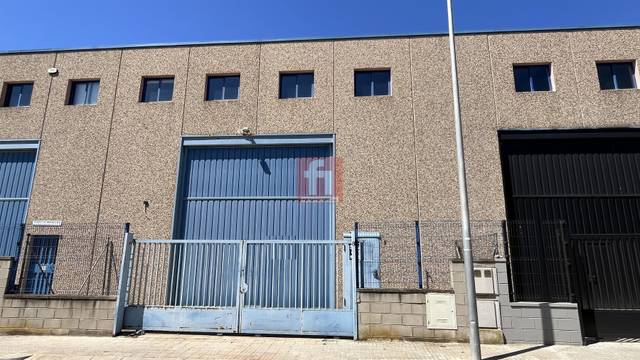 Nave industrial en Venta en Les Cabanyes