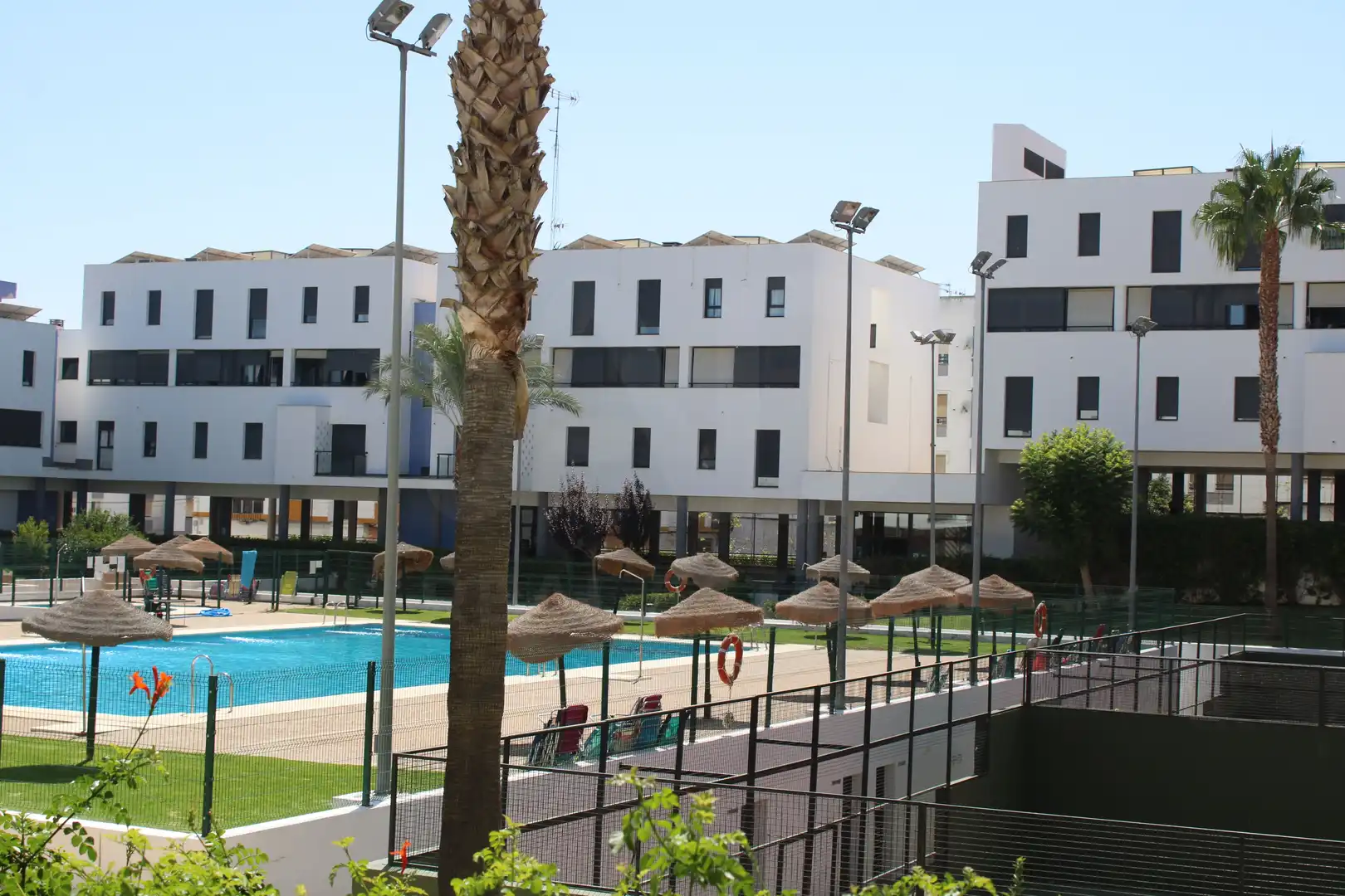 Swimming pool of Flat for sale in Ayamonte  with Air Conditioner, Heating and Terrace