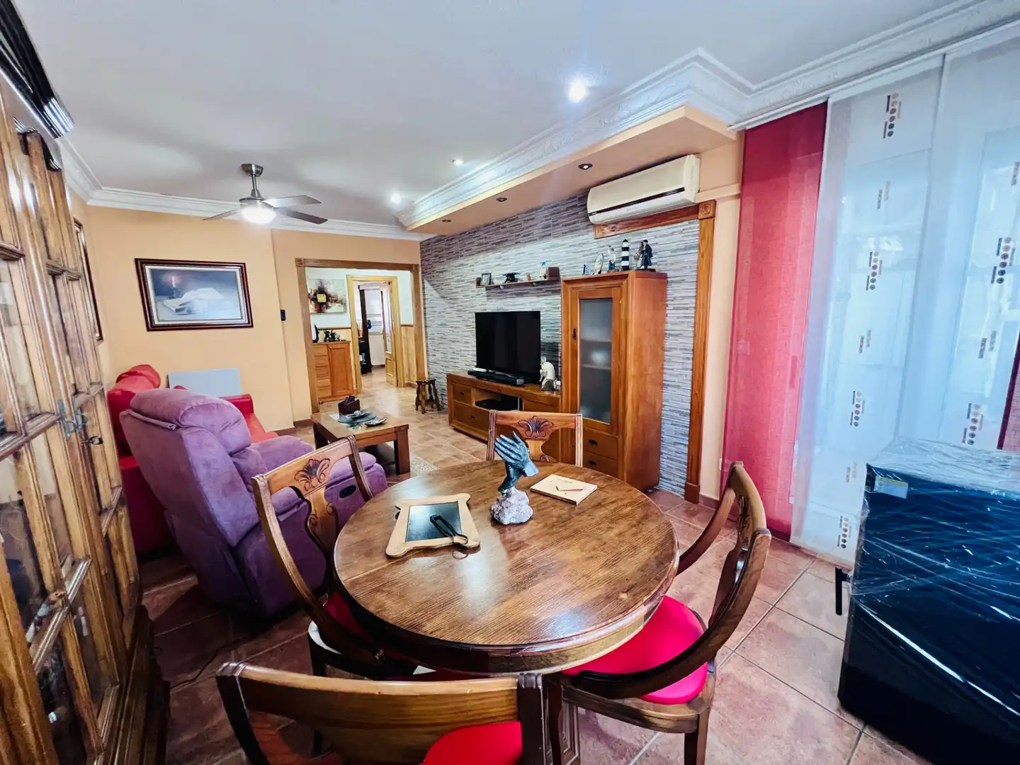 Sala de estar de Piso en venta en Petrer con Calefacción y Balcón