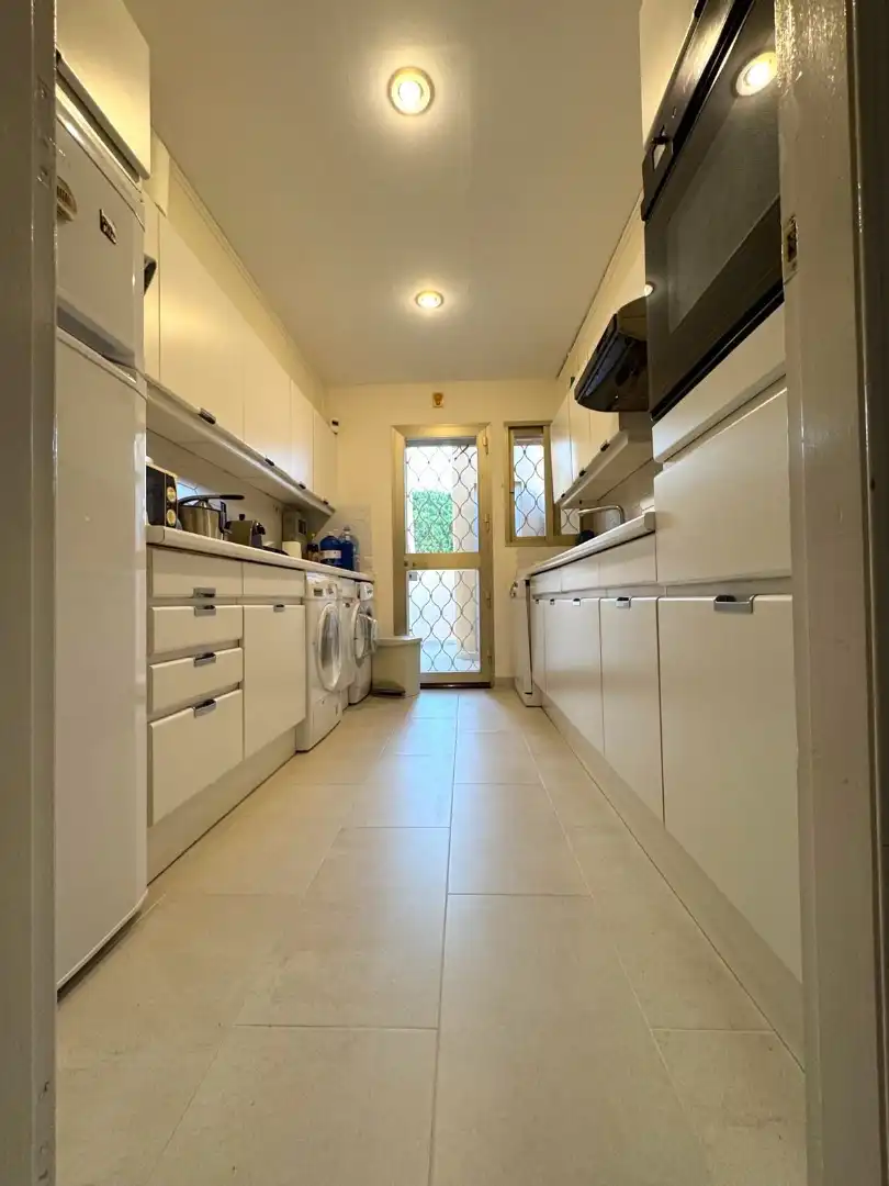 Cocina de Dúplex en venta en Marbella con Aire acondicionado, Terraza y Amueblado