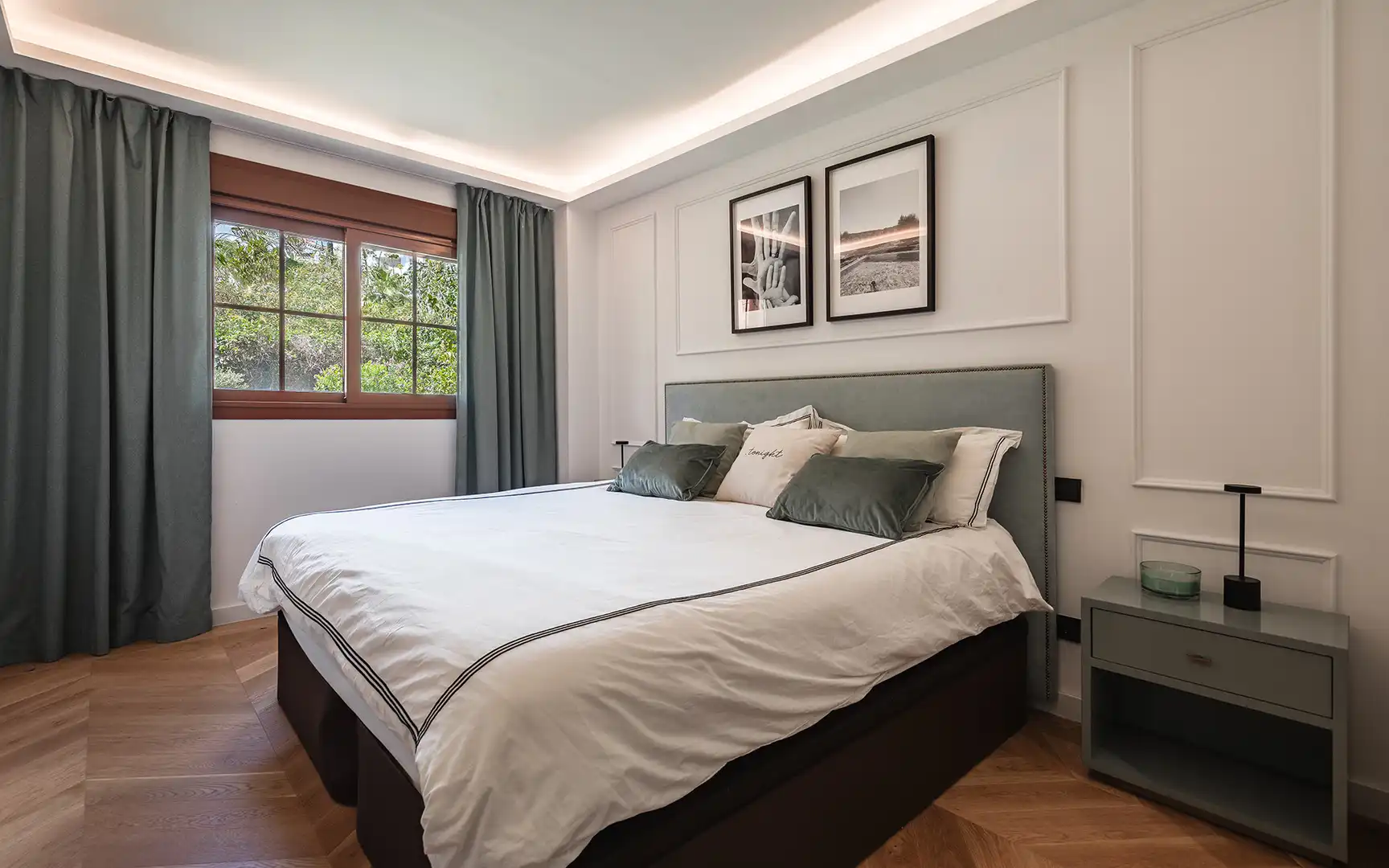 Schlafzimmer von Erdgeschoss zum Verkauf in Benahavís mit Klimaanlage, Privatgarten und Terrasse