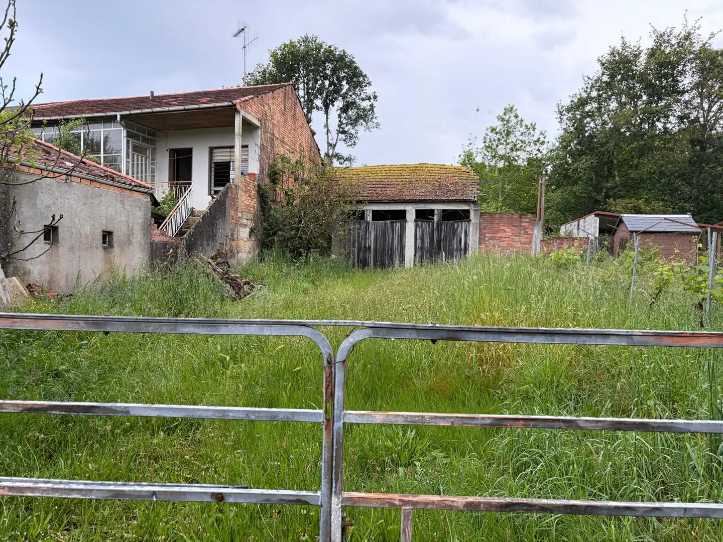 Casa adosada en venta en Cartelle con Jardín privado, Amueblado y Balcón