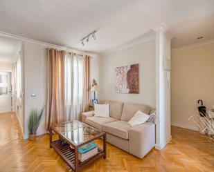 Living room of Apartment for sale in  Madrid Capital