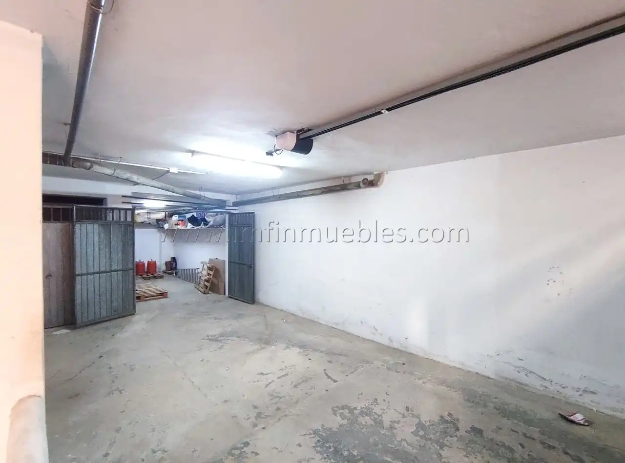 Garaje en venta en Vélez-Málaga