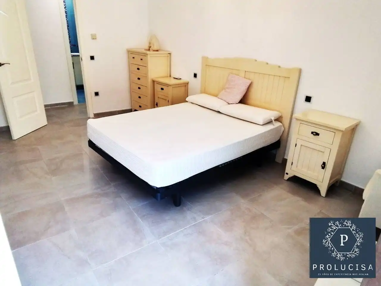 Bedroom of Flat for rent in Moraleja de Enmedio
