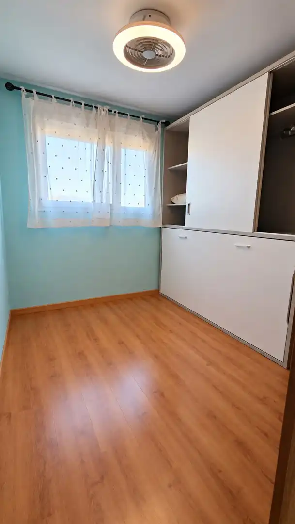 Bedroom of Apartments for rent in Valencia  with Terrace, Swimming Pool and Furnished