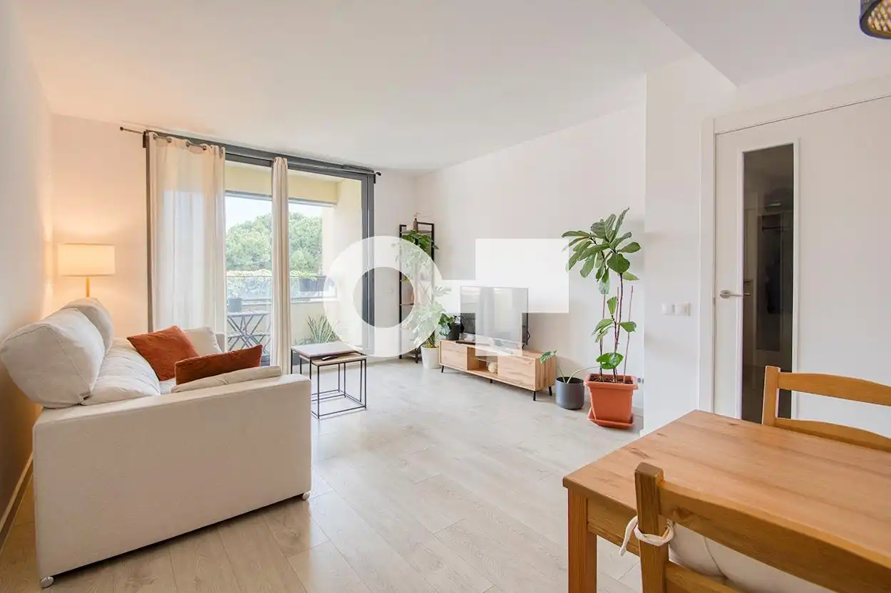 Sala d'estar de Pis en venda en Badalona amb Aire condicionat, Parquet i Terrassa