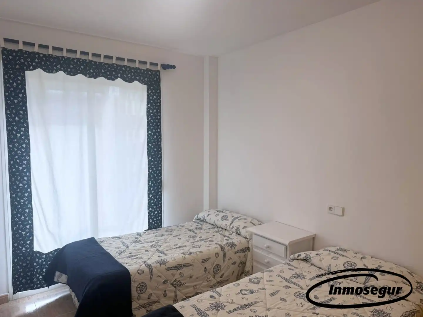 Schlafzimmer von Dachboden zum Verkauf in Salou mit Terrasse, Möbliert und Gemeinschaftspool