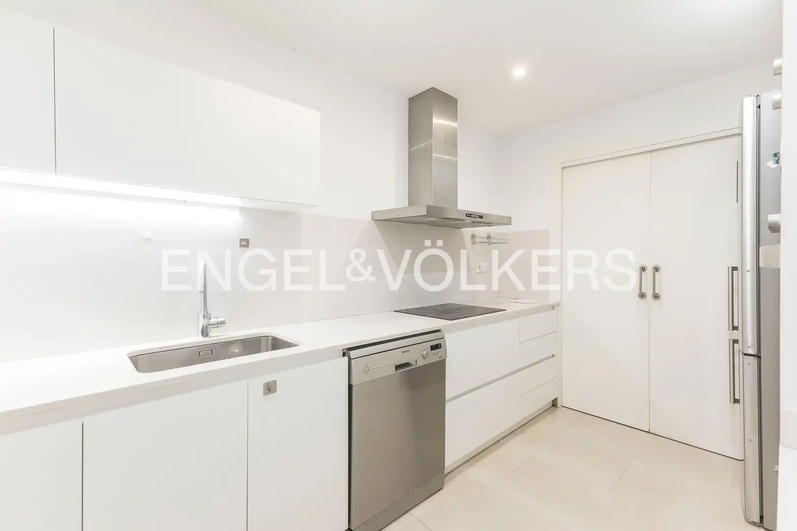 Cocina de Piso en venta en Barcelona con Aire acondicionado, Calefacción y Parquet