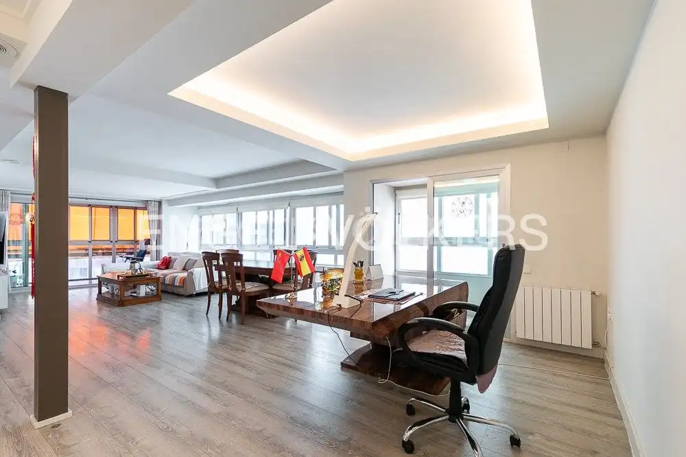 Sala d'estar de Pis en venda en Valencia amb Aire condicionat, Calefacció i Parquet
