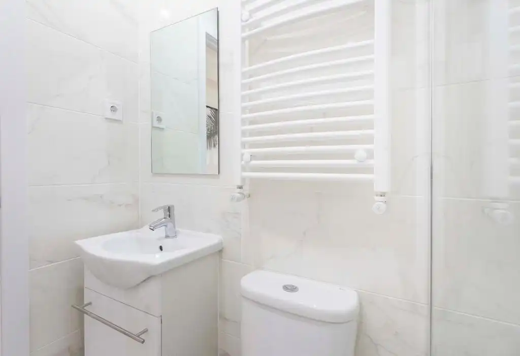 Bathroom of Flat for sale in Madrid  with Heating and Furnished