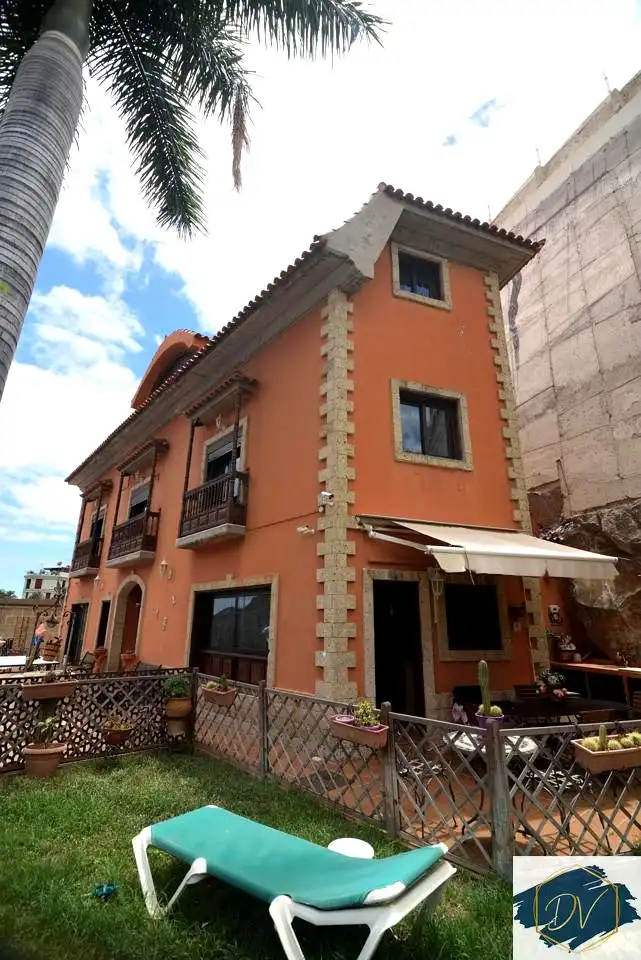 Vista exterior de Casa o chalet en venta en Santa Cruz de Tenerife con Aire acondicionado, Jardín privado y Terraza