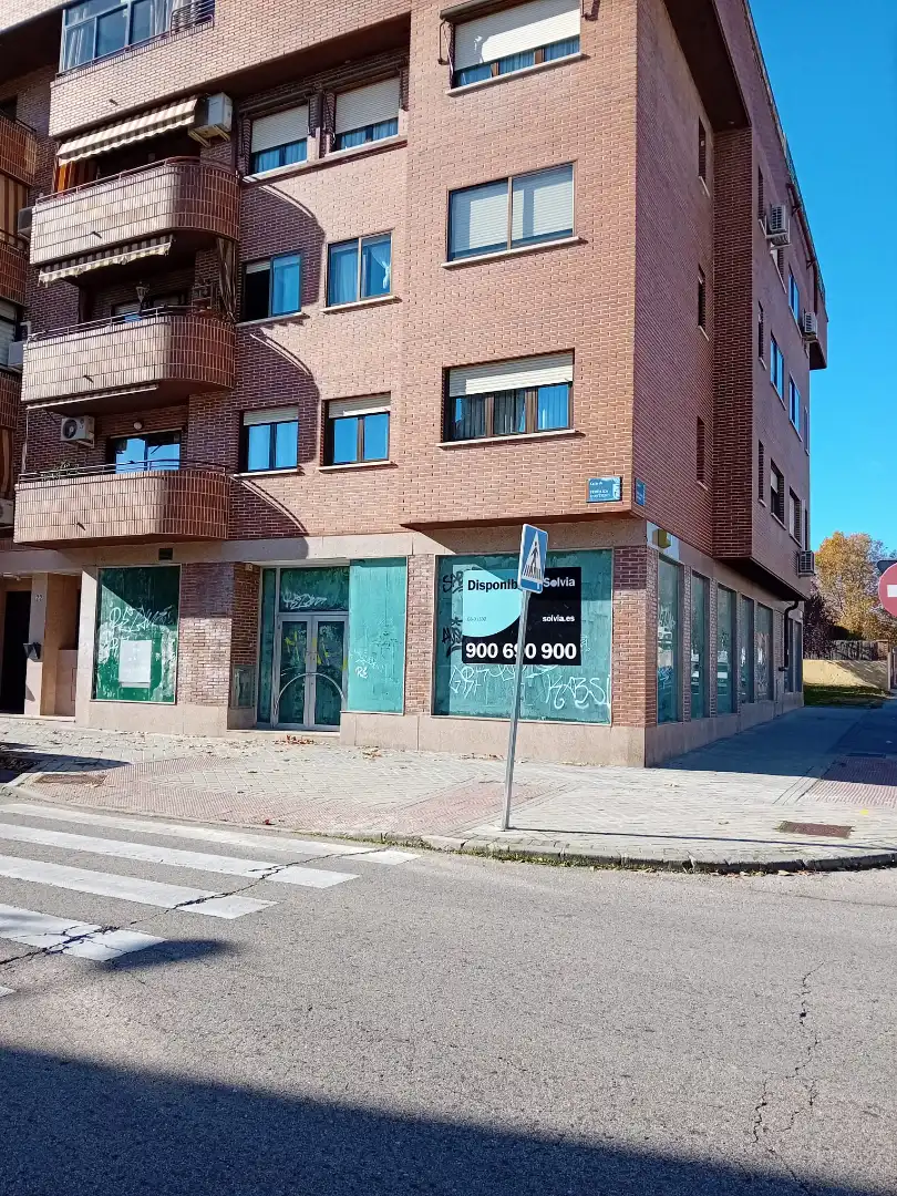 Gewerbefläche zur Miete in Calle de Federica Montseny 22
