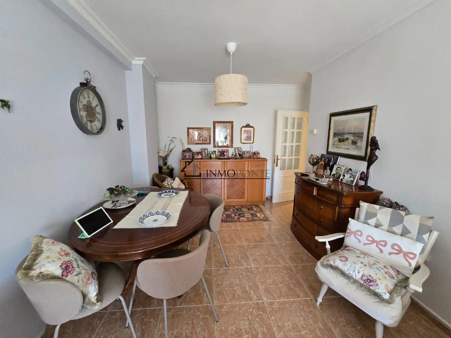 Sala d'estar de Pis en venda en Pontevedra Capital  amb Calefacció i Traster