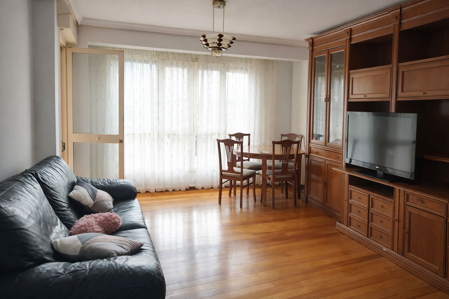 Living room of Flat to rent in Santander  with Heating, Terrace and Furnished