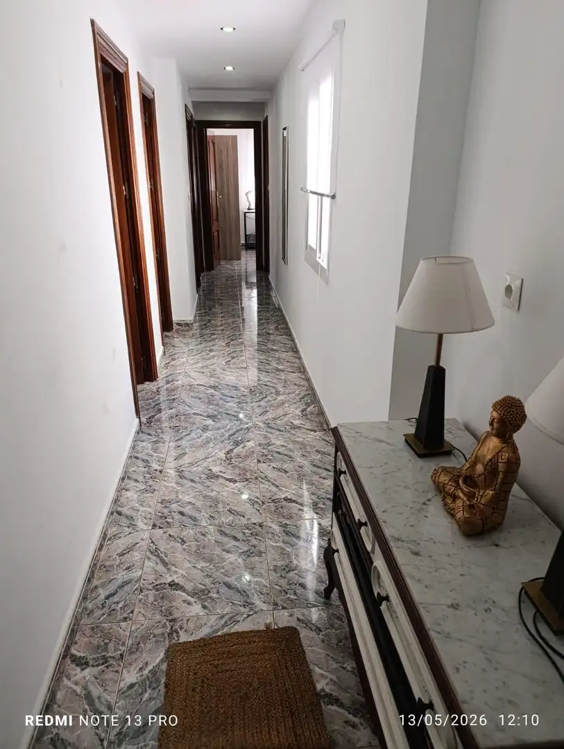 Piso de alquiler en Granada con Balcón