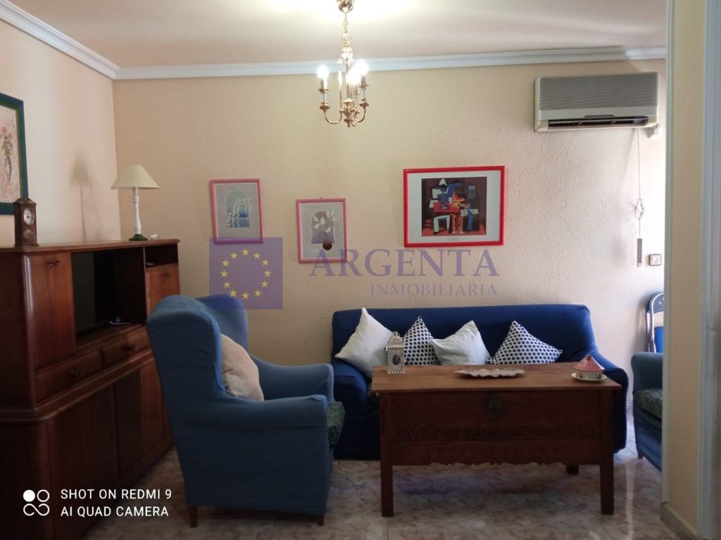 Living room of Flat for rent in Cáceres Capital  with Air Conditioner and Heating