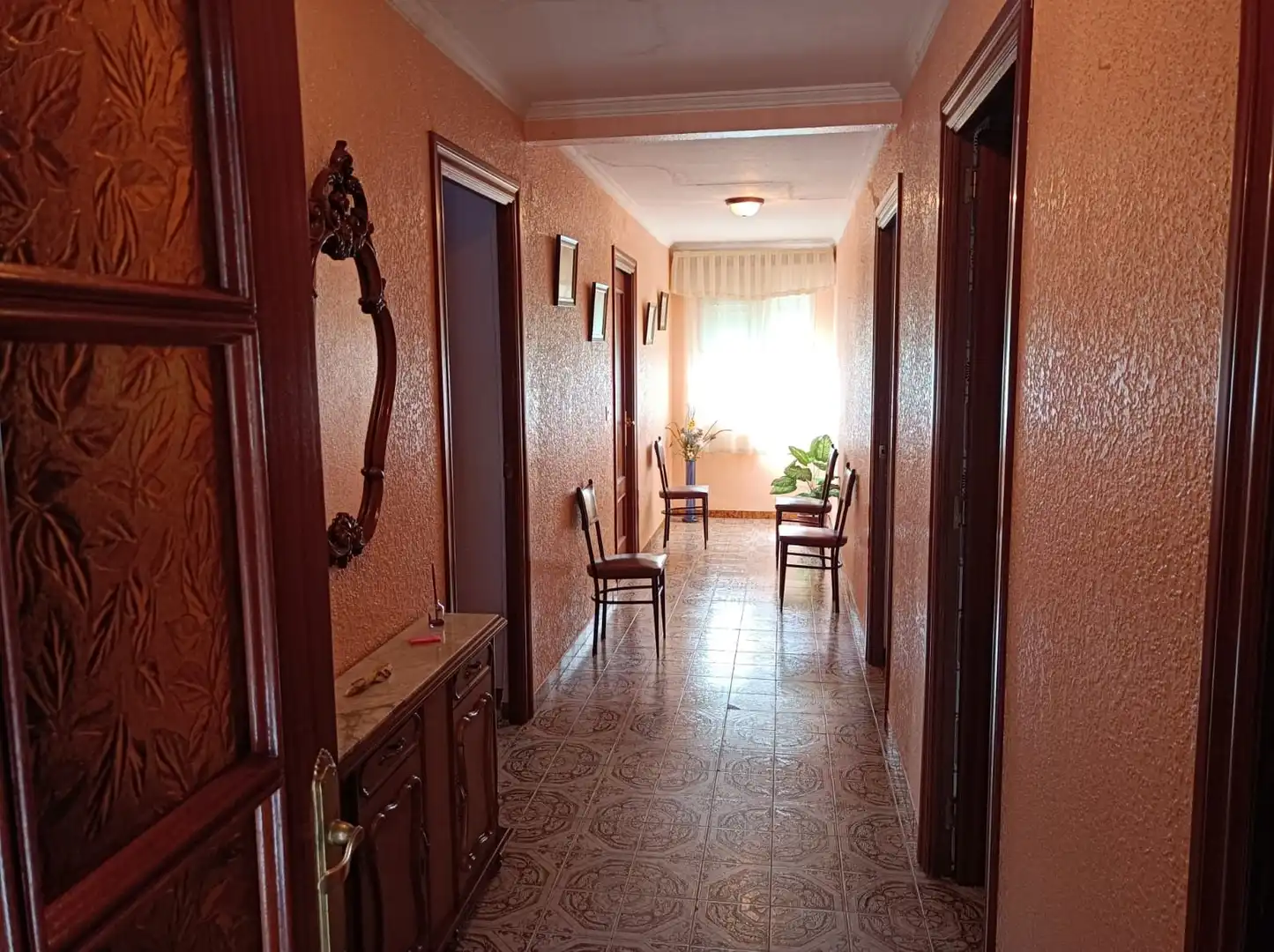 Houses for sale in Huesa  with Air Conditioner, Swimming Pool and Furnished