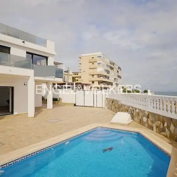 Vista exterior de Casa o chalet en venta en Torrevieja con Aire acondicionado, Calefacción y Terraza