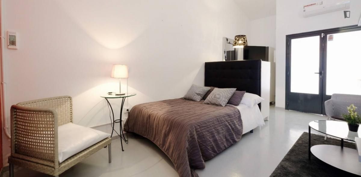 Study to rent in Pueblo Nuevo