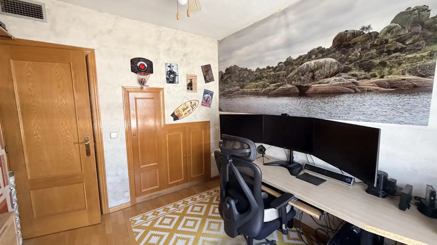 Habitación de Dúplex en venta en Madrid con Aire acondicionado, Calefacción y Parquet