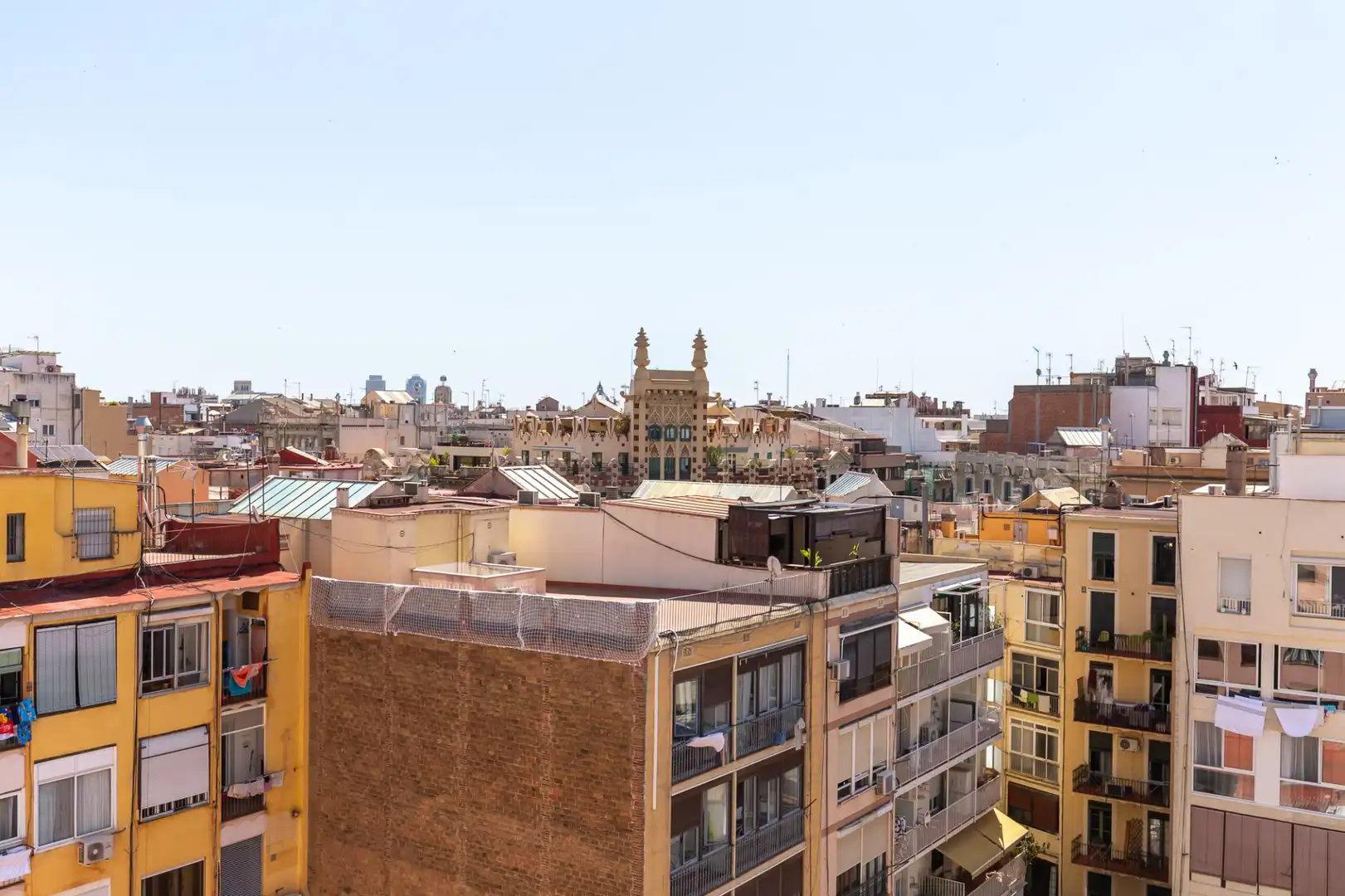 Vista exterior de Piso en venta en Barcelona con Aire acondicionado, Calefacción y Terraza