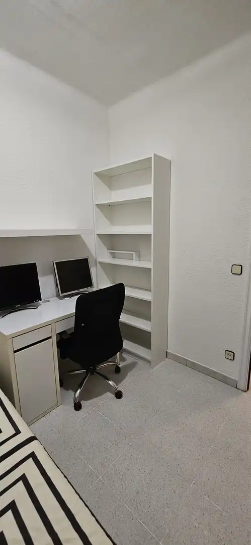 Piso en venta en VILLAR, 87, El Guinardó