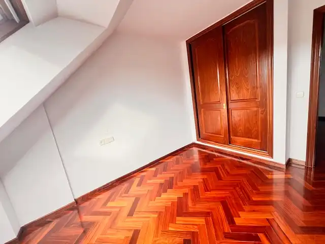 Piso en venta en A Coruña Capital  con Calefacción, Parquet y Trastero