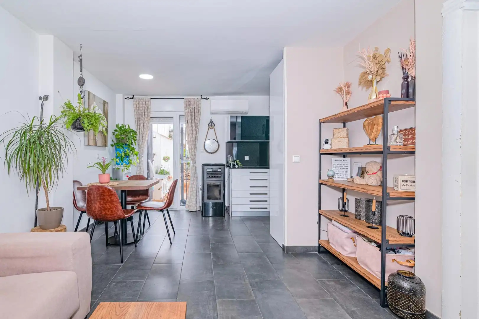 Sala de estar de Casa adosada en venta en Monachil