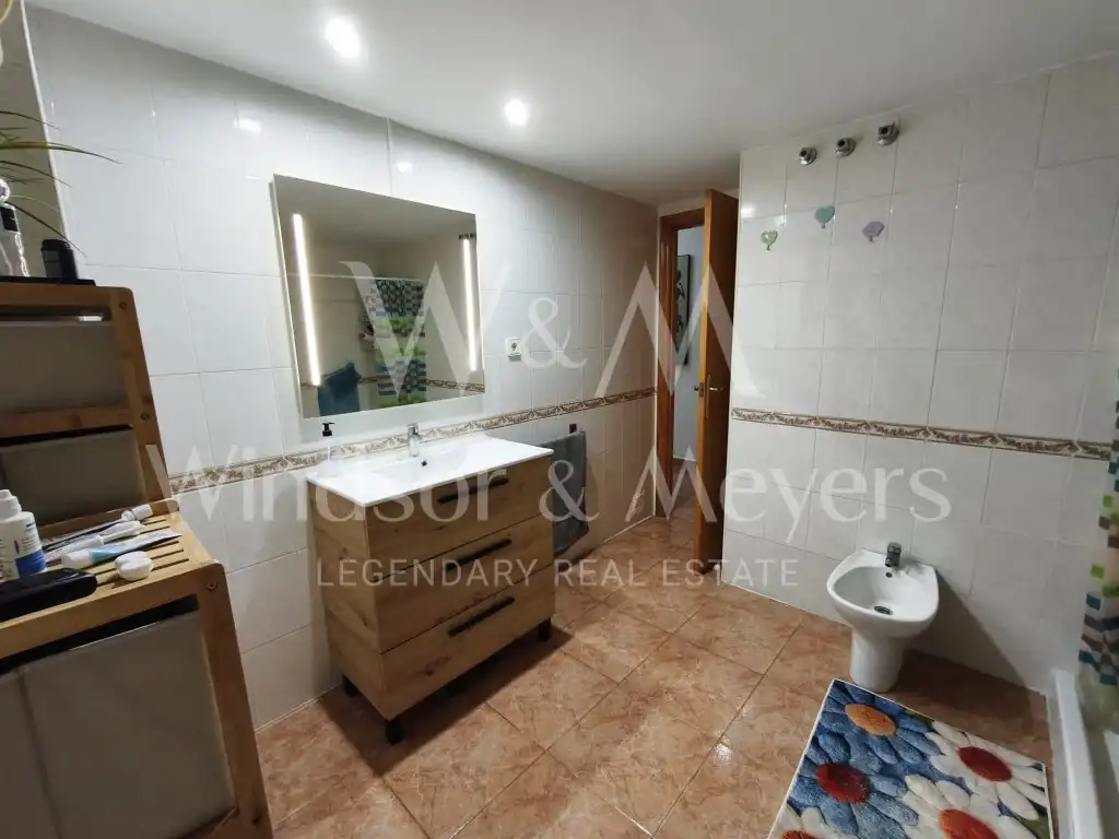 Bathroom of Flat for rent in Eivissa  with Air Conditioner, Terrace and Furnished